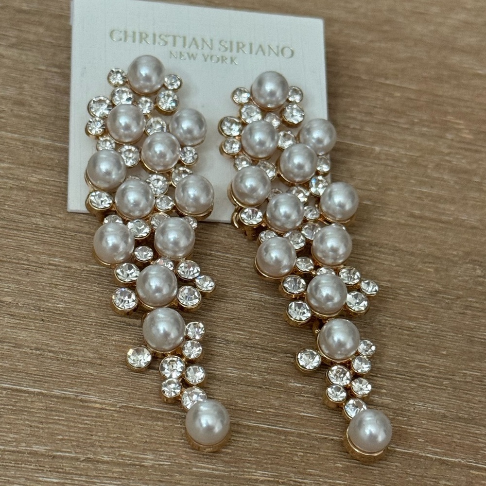 Christian Siriano | New York/ Pearl Chandelier Style Gold Earrings - Picture 5 of 9